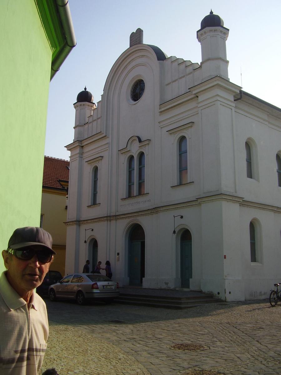 U synagogy